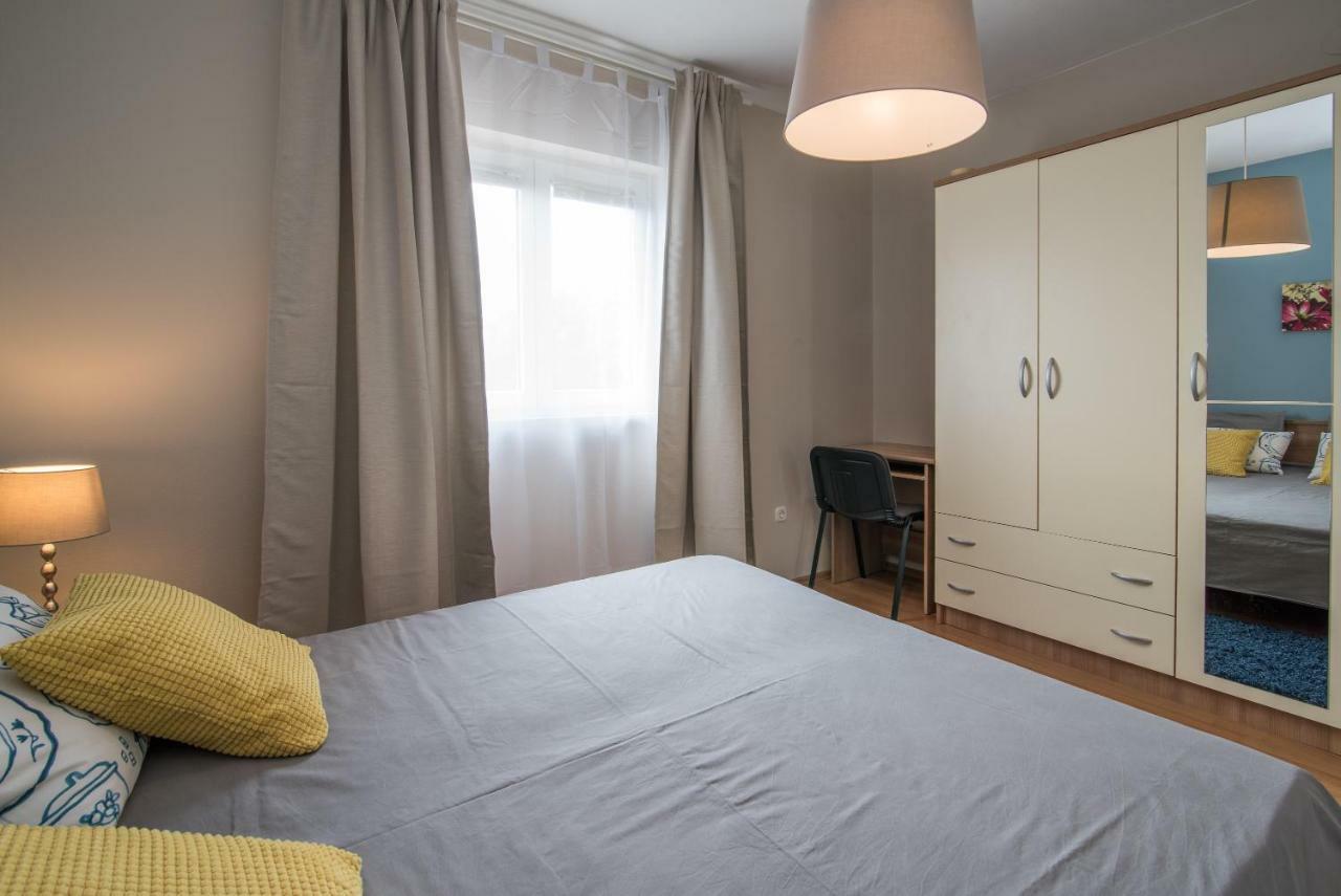 Apartments Sanjin Корнич Екстер'єр фото