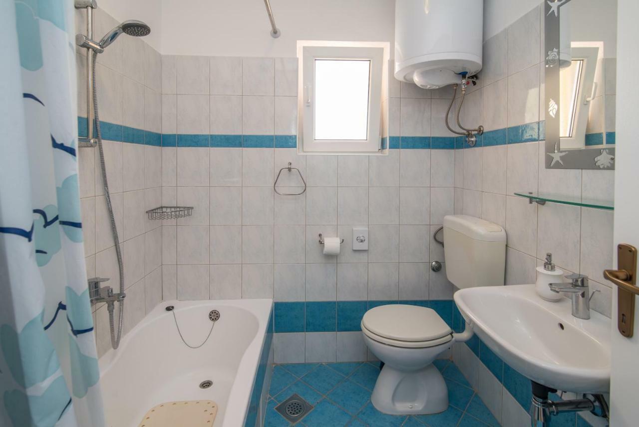 Apartments Sanjin Корнич Екстер'єр фото