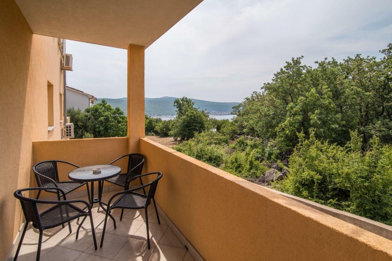 Apartments Sanjin Корнич Екстер'єр фото