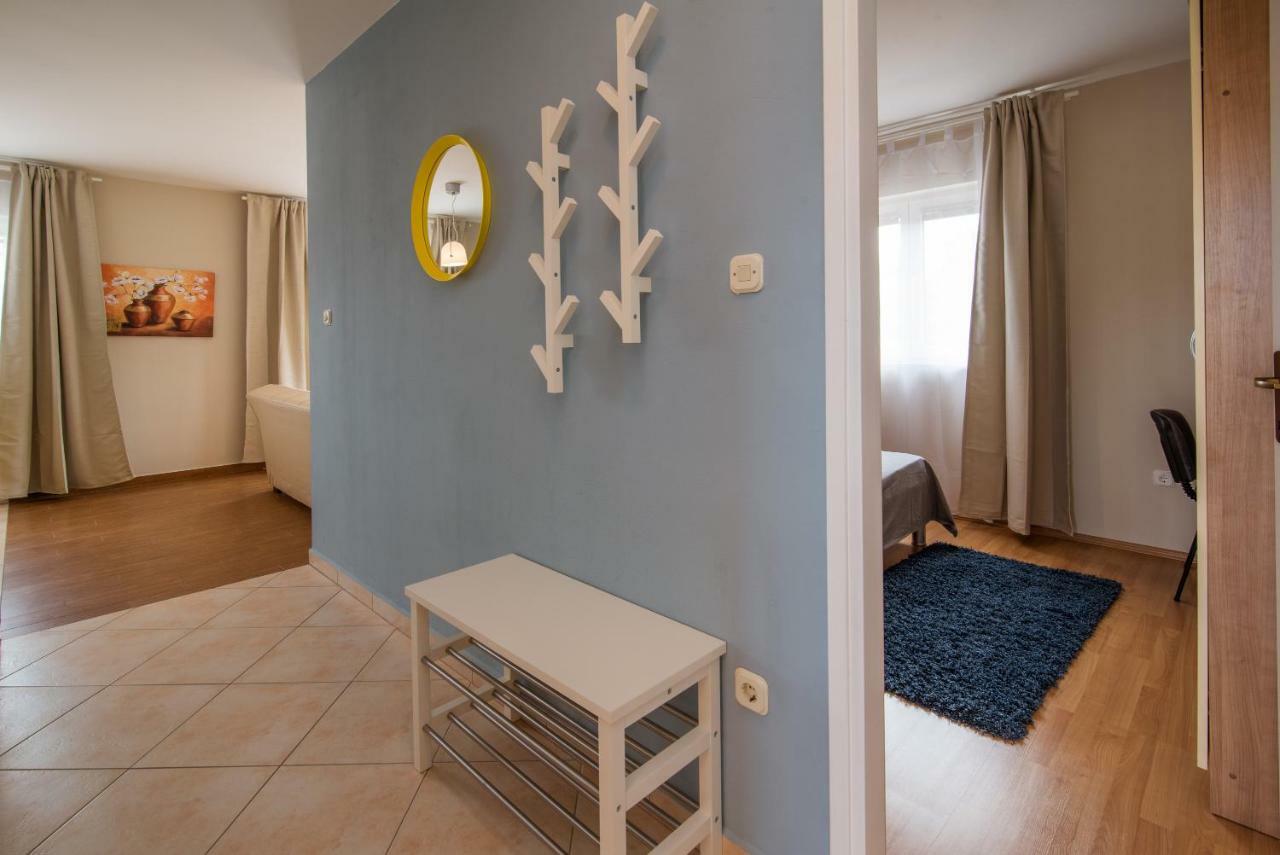 Apartments Sanjin Корнич Екстер'єр фото