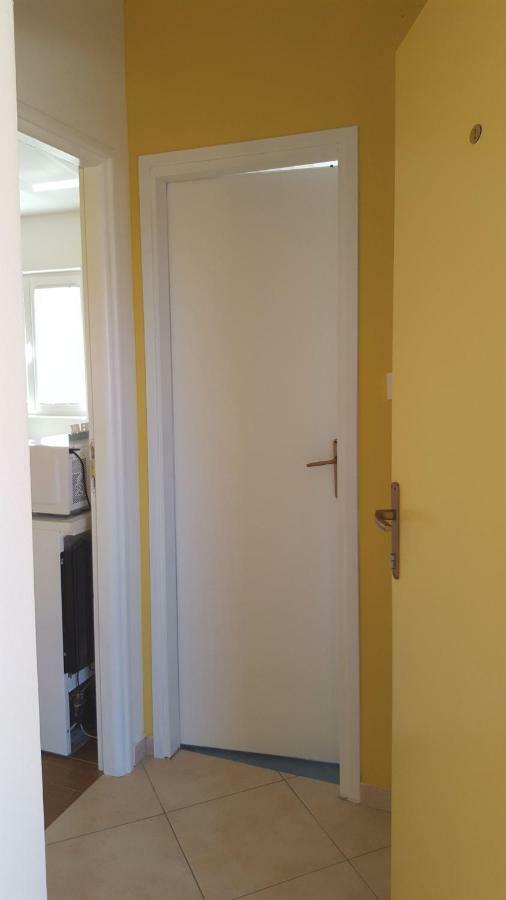 Apartments Sanjin Корнич Екстер'єр фото